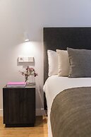 Edmond Vibes Plaza de España Suites