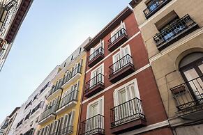 Edmond Vibes Plaza de España Suites