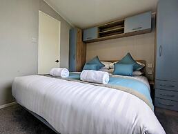 Coed Helen Holiday Park