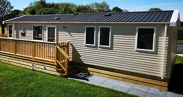 Coed Helen Holiday Park