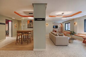 Leon II by Zoia Living