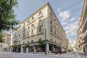 Leon II by Zoia Living