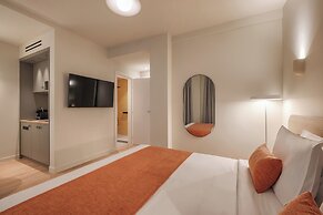 Leon II by Zoia Living