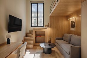 Leon II by Zoia Living