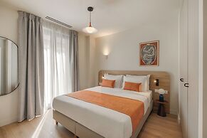 Leon II by Zoia Living