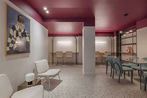 Leon II by Zoia Living