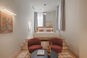 Leon II by Zoia Living