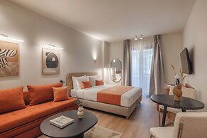 Leon II by Zoia Living