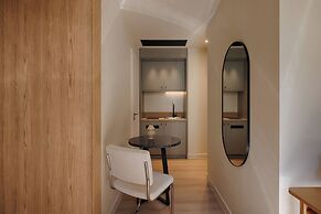 Leon II by Zoia Living