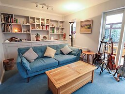 17 Demesne Gardens