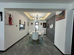 Platinum Oak Residency