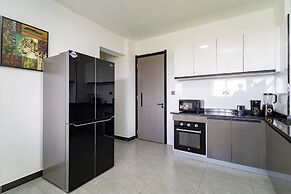 Platinum Oak Residency