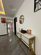 Platinum Oak Residency