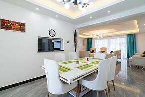 Platinum Oak Residency