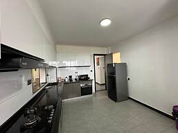 Platinum Oak Residency