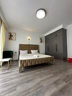 Platinum Oak Residency