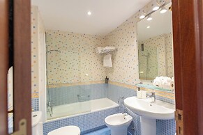 Apartamentos Miguel Ángel