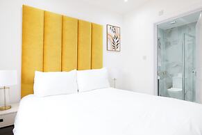 The Wembley Chic Retreat 3 Bed Flat