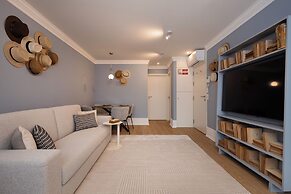 Ribeira Apartments Flores