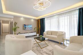 Royal Oaks Residency