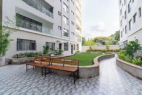 Royal Oaks Residency