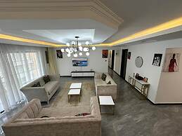 Royal Oaks Residency