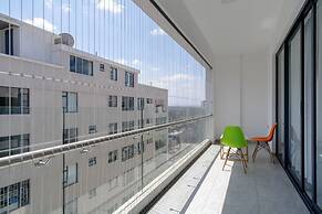 Royal Oaks Residency