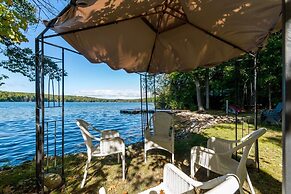 Casa Albanese on Farlain Lake