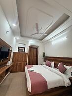 Sky Hotel