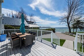 Lakeside Escape in Ramara