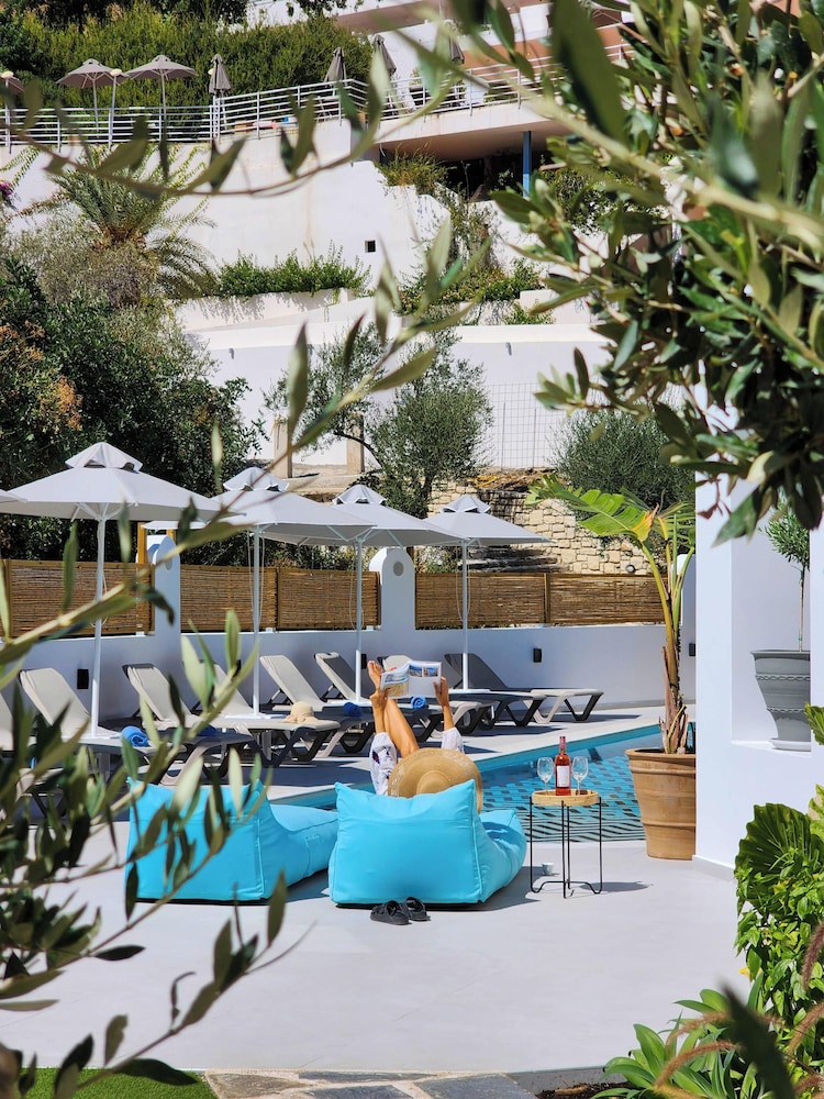Zoe Boutique Hotel