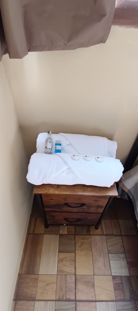 Cuanax Hotel