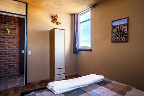 Cuanax Hotel