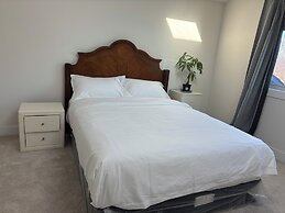 Comfortable Room in a Shared Home