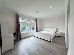 Comfortable Room in a Shared Home