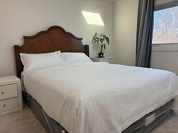 Comfortable Room in a Shared Home