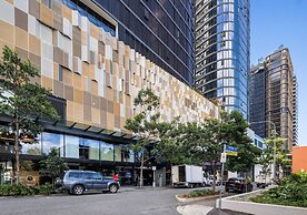 City Lights Retreat – Fortitude Valley