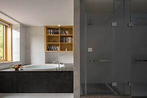 GF Healing Hotel & Resort
