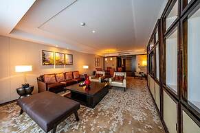 The Grand Mansion Hotel