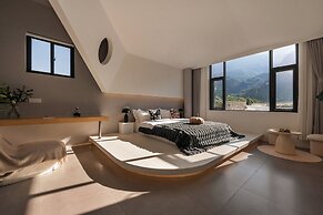 Mountain Resort Hotel