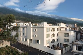 Mountain Resort Hotel