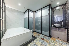 Brown Dot Hotel Jinjuseong