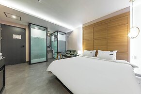 Brown Dot Hotel Jinjuseong