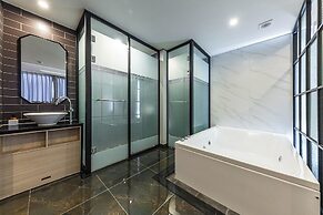 Brown Dot Hotel Jinjuseong