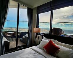 Bliss Driftwood Retreat By Mandala