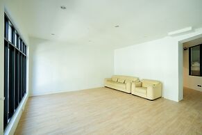 Snap INN Sukhumvit Soi 1