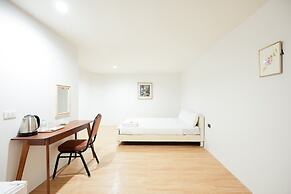 Snap INN Sukhumvit Soi 1