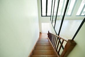 Snap INN Sukhumvit Soi 1