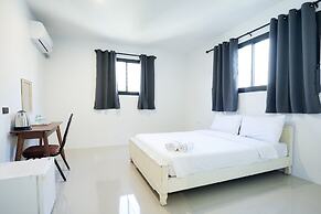 Snap INN Sukhumvit Soi 1