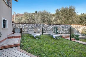 Toscolano Olive House